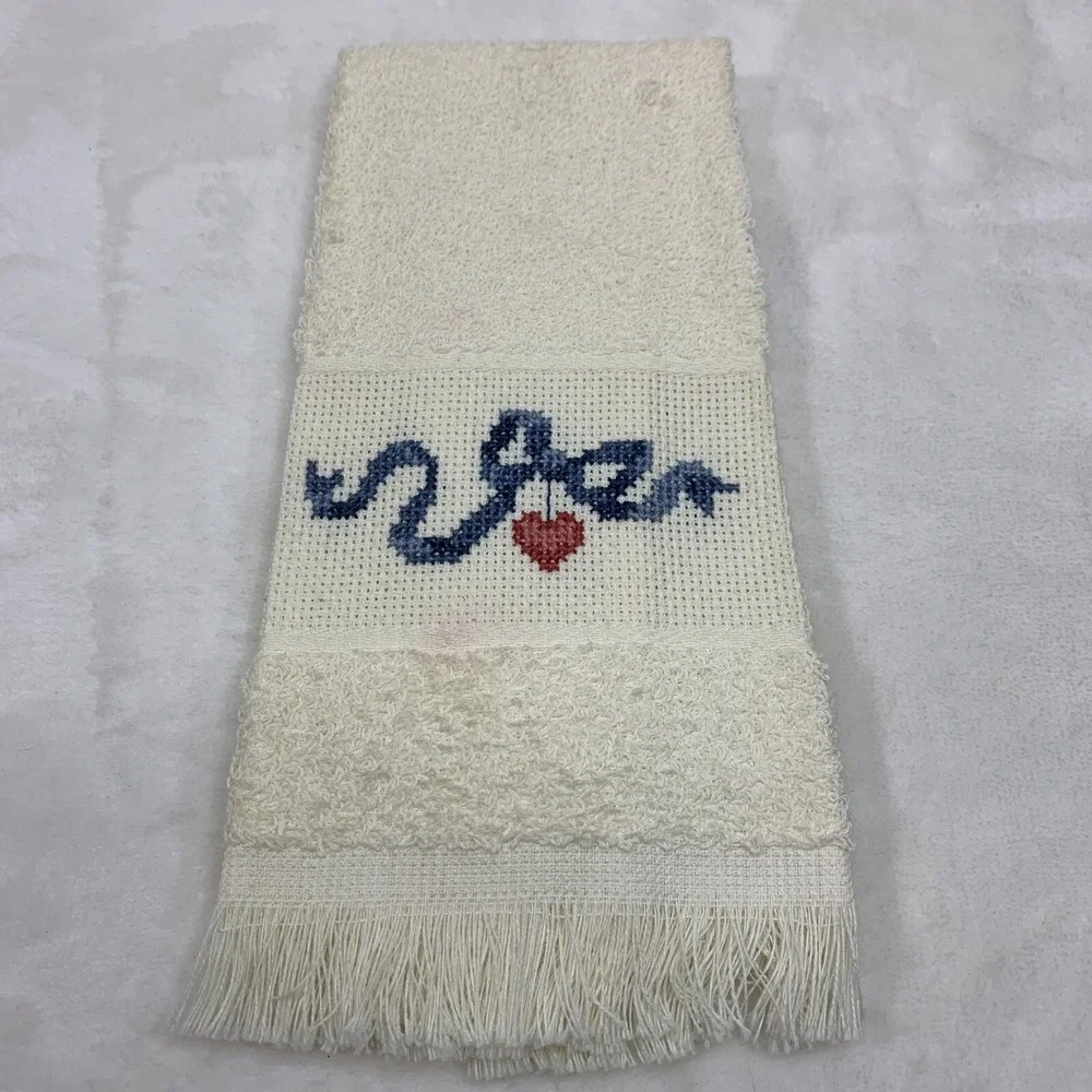 Vintage Completed Cross‎ Stitch Guest Finger Tip Towel Cream Country Bow Heart